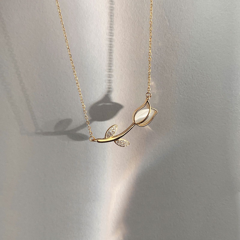 Collar de acero inoxidable con - Birth Flower Necklace reseña y precio