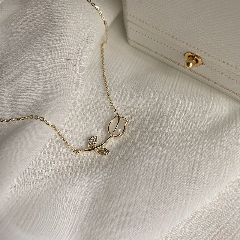 Collar de acero inoxidable con - Birth Flower Necklace reseña y precio