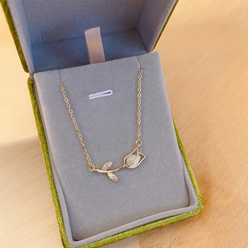 Collar de acero inoxidable con - Birth Flower Necklace reseña y precio