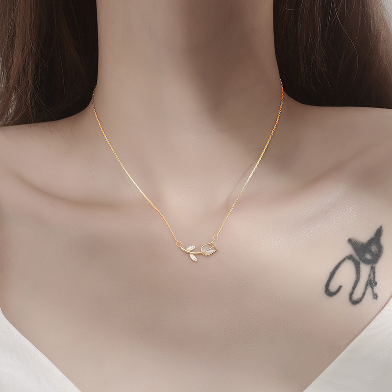 Collar de acero inoxidable con - Birth Flower Necklace reseña y precio