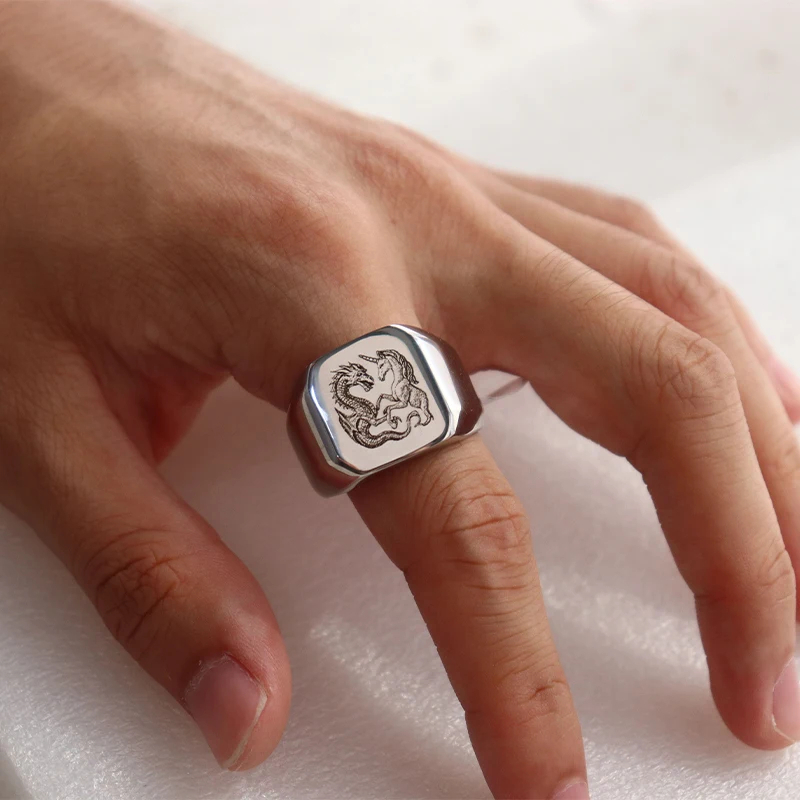 Anillos de joyería de acero in - Initial Ring Custom reseña y precio